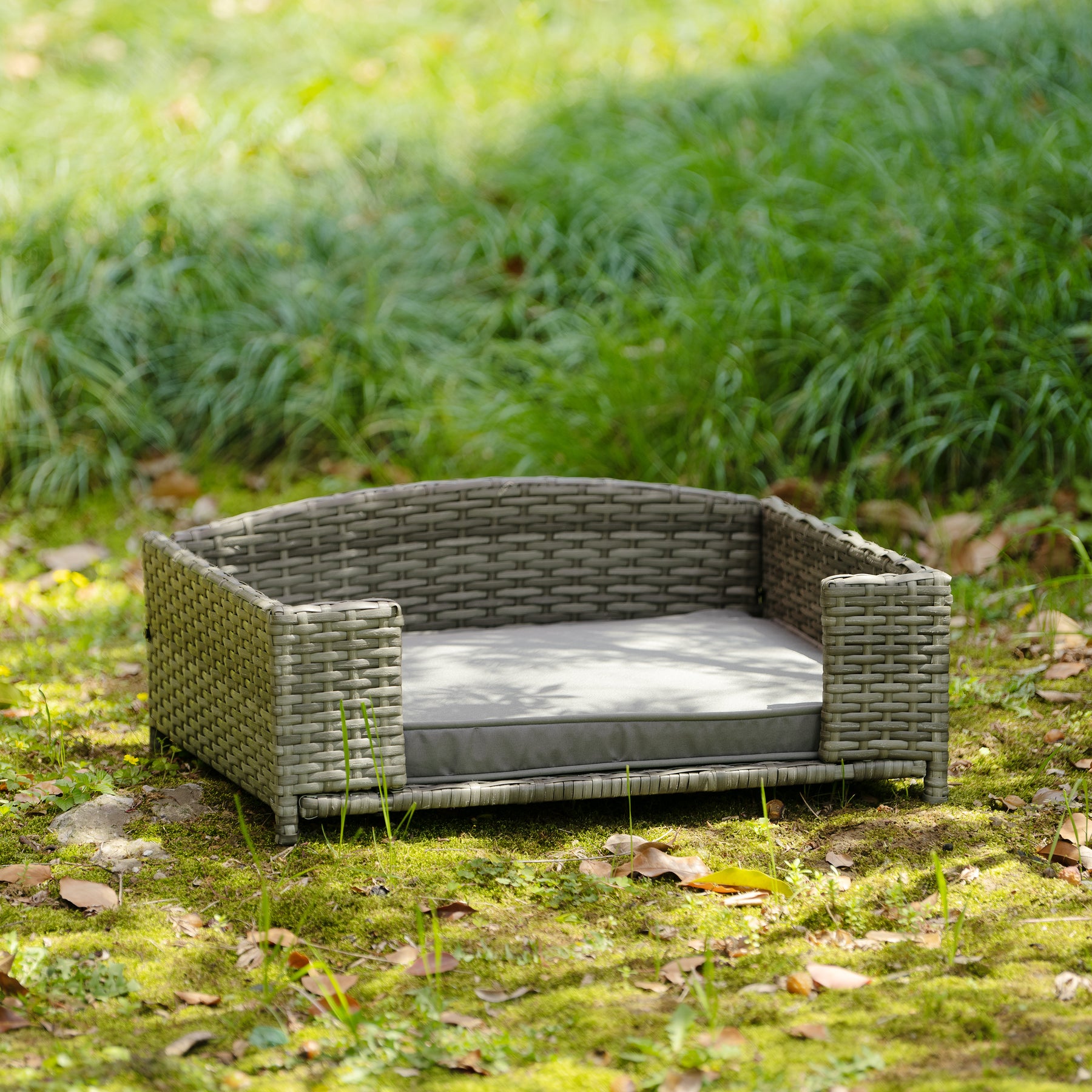 PE Rattan Dog Bed With Cushion